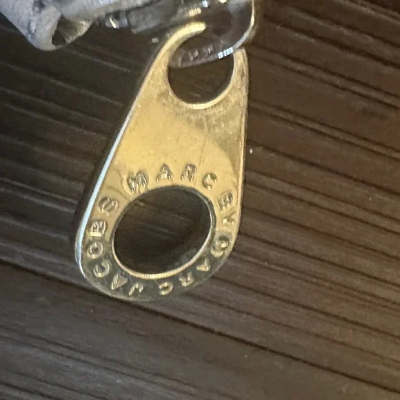 Pale gray grained leather Marc Jacobs Totally Turnlock Terre Tote shoulder bag - Picture 9 of 15